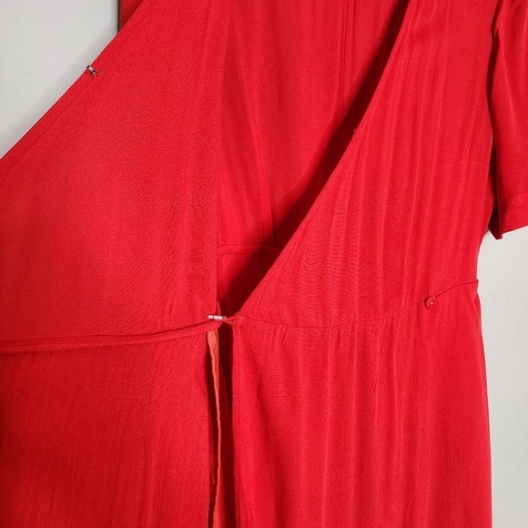 Banana Republic handkerchief hem red wrap midi dress. Belted. Size 12. Pockets - Picture 9 of 16